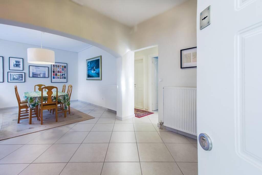 Spacious Apartment In Glyfada Close To The Sea Athene Buitenkant foto